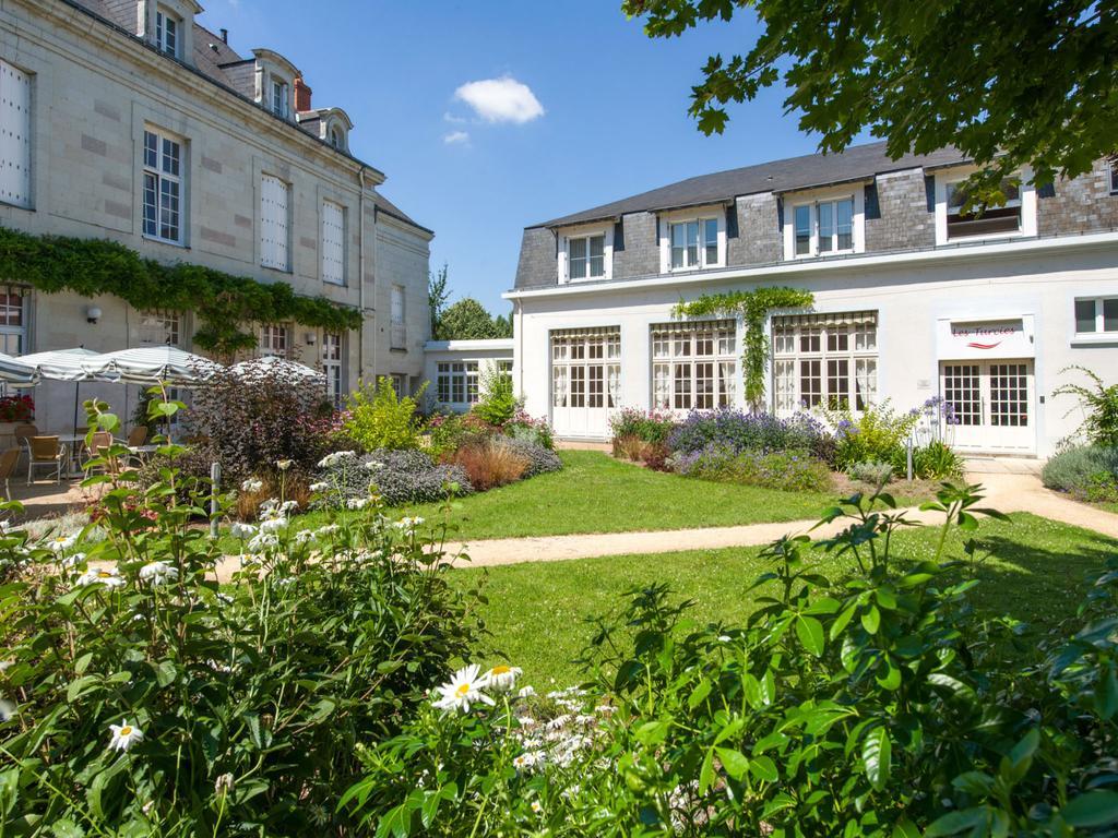 Hotel Mileade Le Domaine De La Blairie - Saumur Saint-Martin-de-la-Place Екстериор снимка