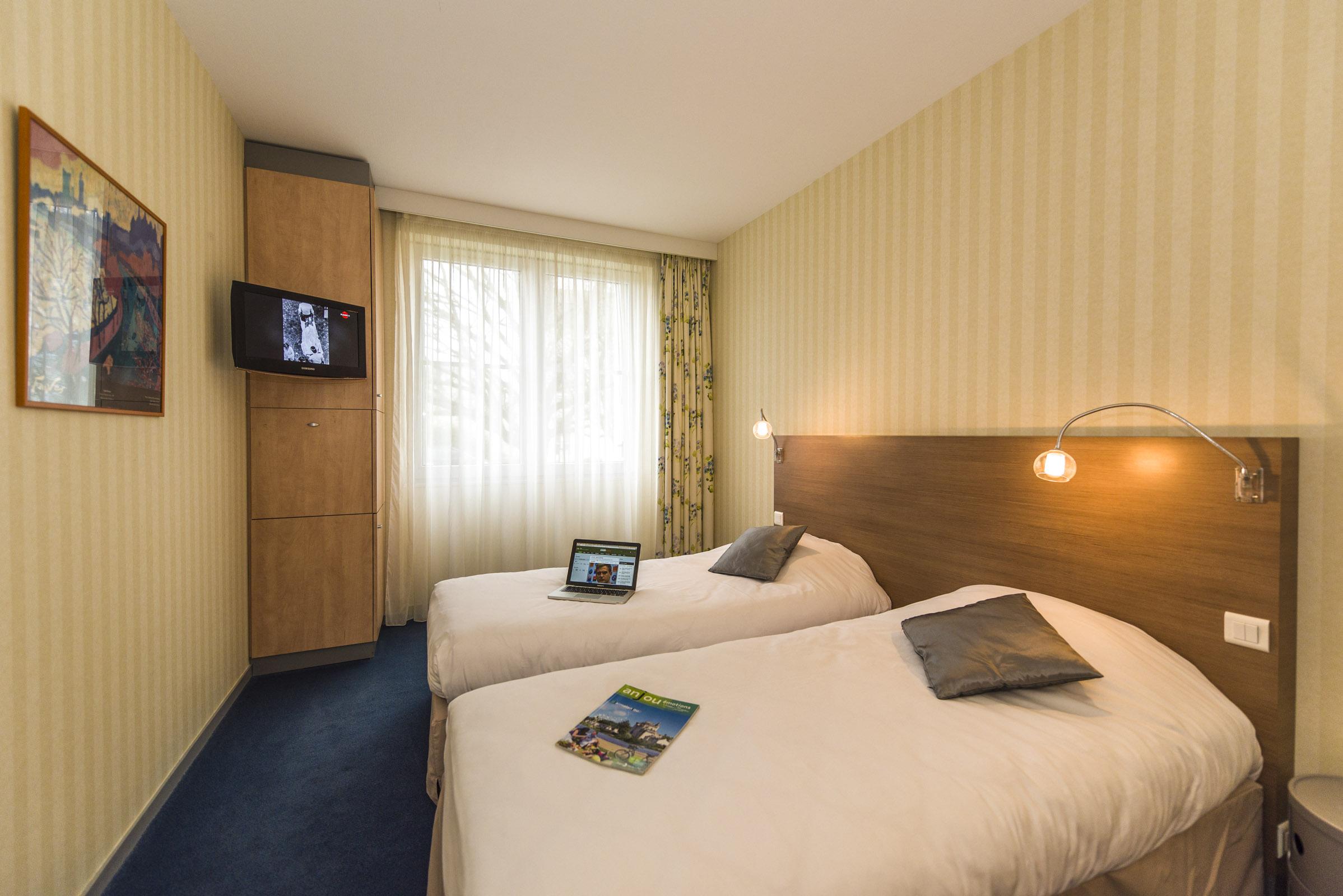 Hotel Mileade Le Domaine De La Blairie - Saumur Saint-Martin-de-la-Place Екстериор снимка