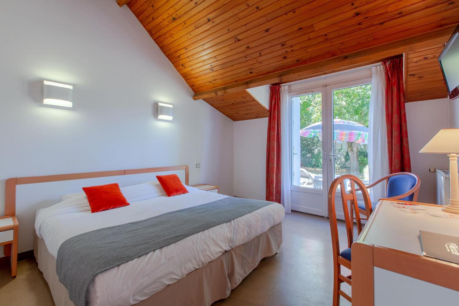 Hotel Mileade Le Domaine De La Blairie - Saumur Saint-Martin-de-la-Place Екстериор снимка