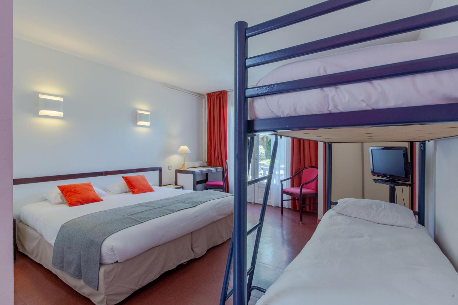 Hotel Mileade Le Domaine De La Blairie - Saumur Saint-Martin-de-la-Place Екстериор снимка